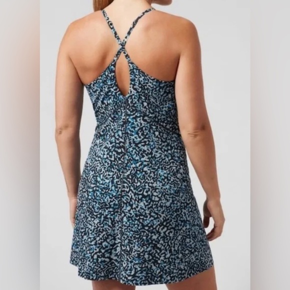 Athleta Infinity Dress with built in Shorts M - Picture 2 of 11